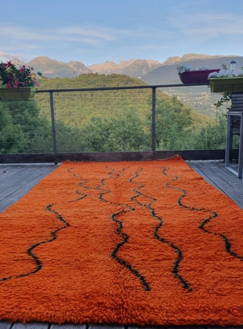 tapis berbère orange en laine