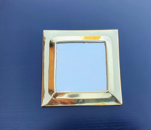 miroir carré en laiton doré